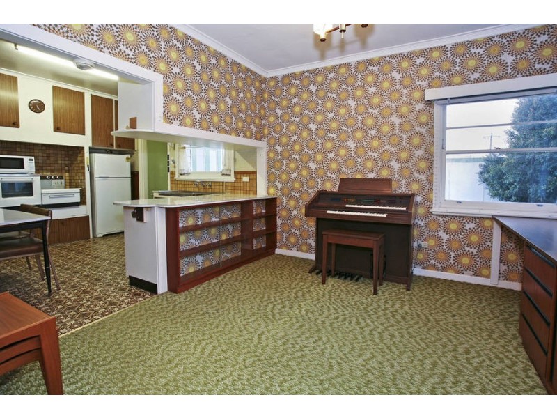 23 Logan Street, Hamlyn Heights VIC 3215