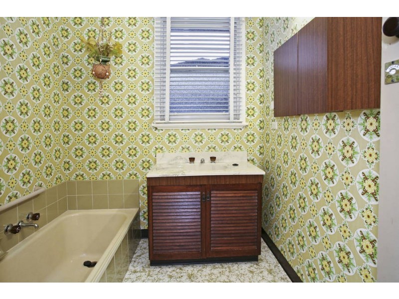 23 Logan Street, Hamlyn Heights VIC 3215