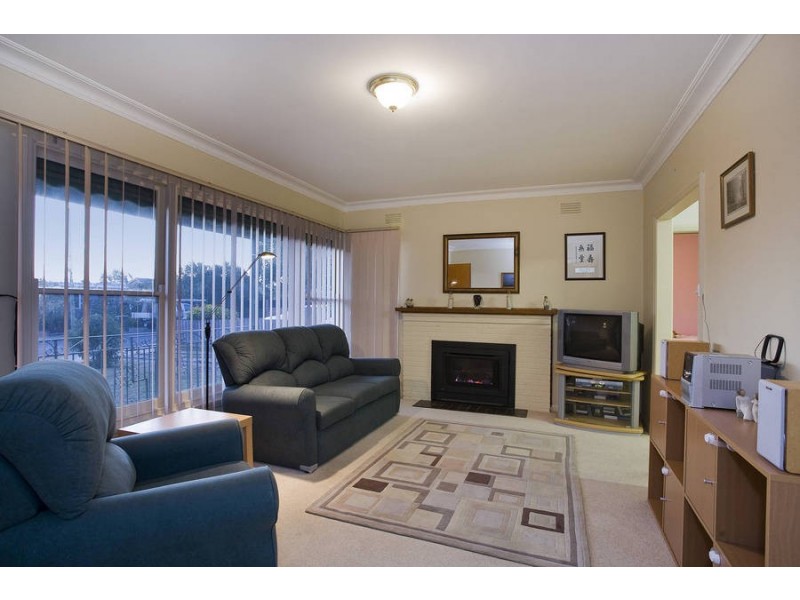 17 Glengarwyn Road, Leopold VIC 3224