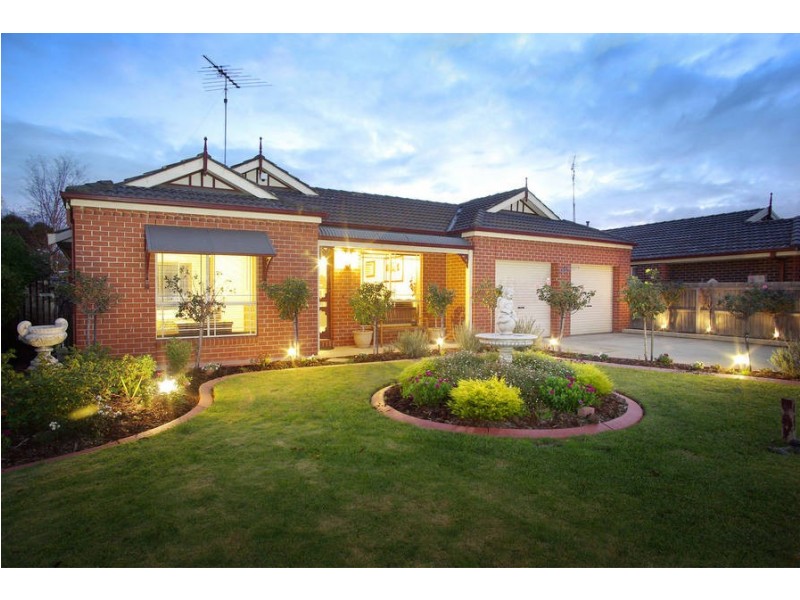 11 O’Dwyer Court, Lovely Banks VIC 3221