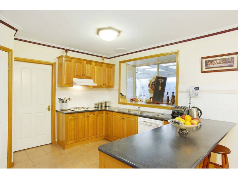 11 O’Dwyer Court, Lovely Banks VIC 3221