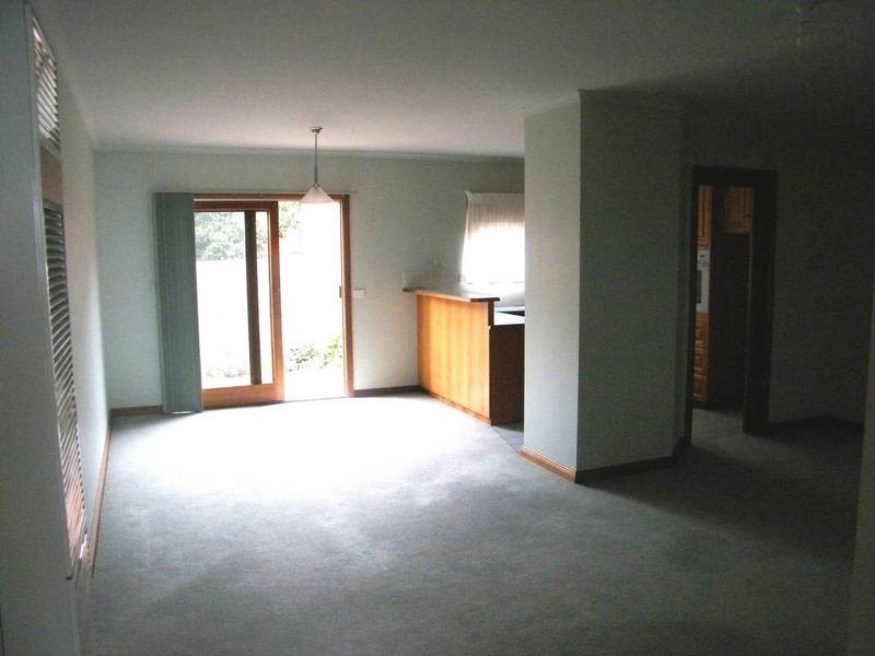 2/91 Aphrasia Street, Newtown VIC 3220