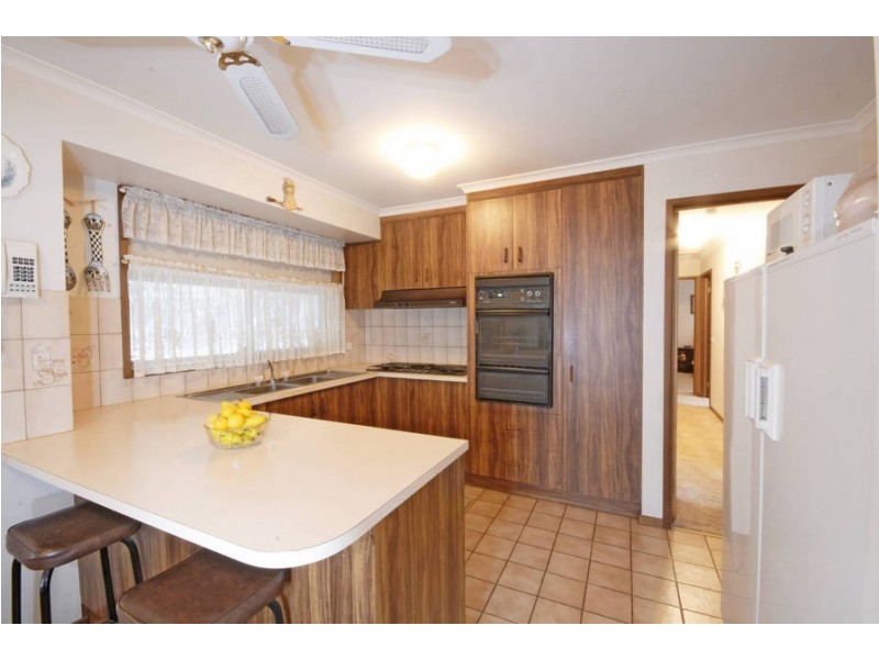 27 Native Hut Drive, Teesdale VIC 3328