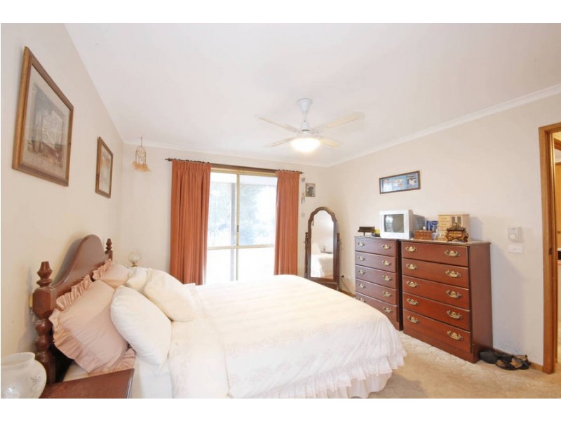27 Native Hut Drive, Teesdale VIC 3328
