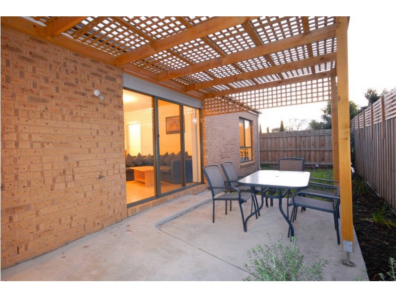 2/8 Elsie Street, Bell Park VIC 3215