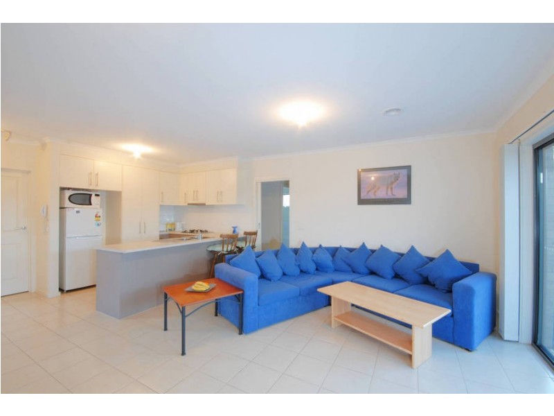 2/8 Elsie Street, Bell Park VIC 3215