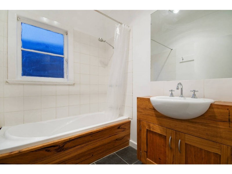 26 McNeill Avenue, East Geelong VIC 3219