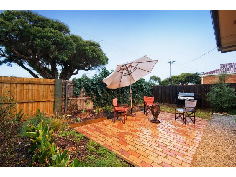 26 McNeill Avenue, East Geelong VIC 3219