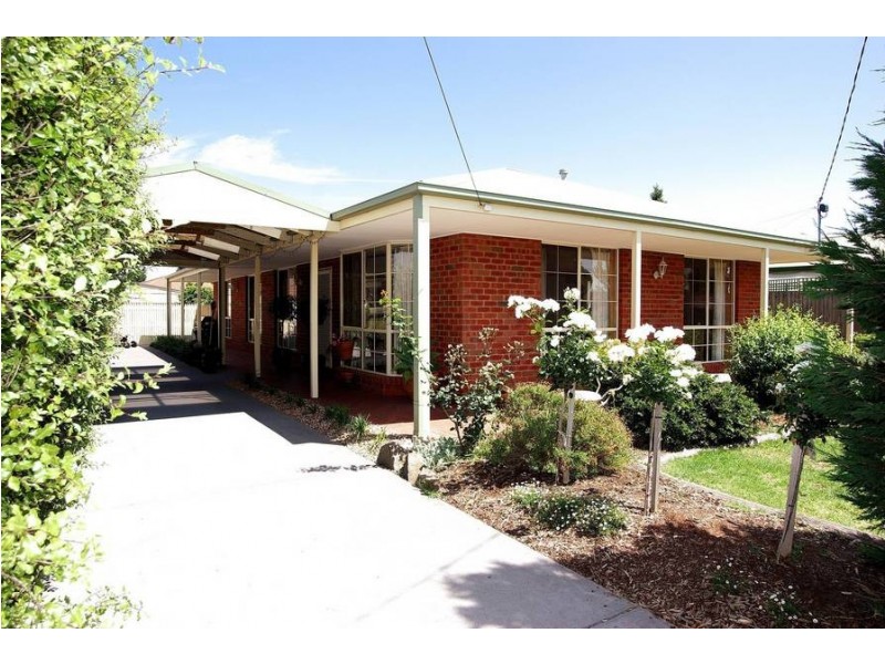77 Cloverdale Drive, Corio VIC 3214