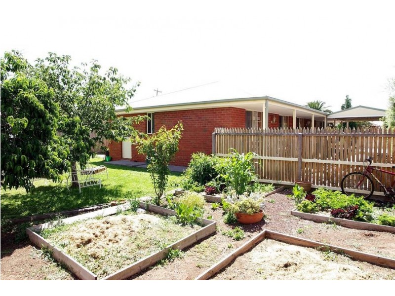 77 Cloverdale Drive, Corio VIC 3214