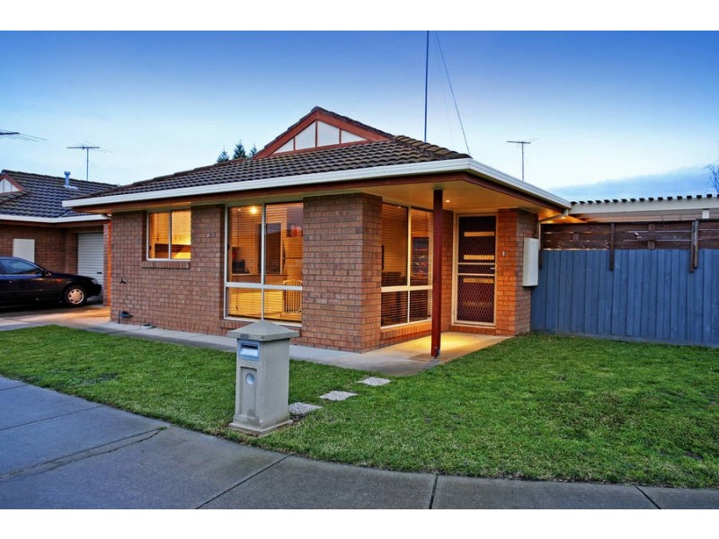 1/5 Katarina Place, Whittington VIC 3219