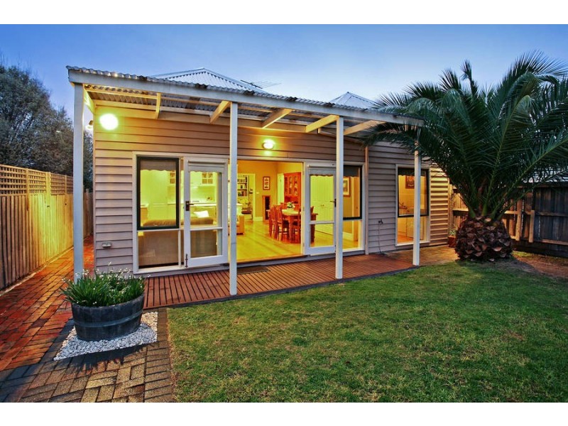 21 Thorne Street, East Geelong VIC 3219
