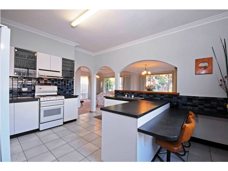 34 Mernda Pde, Belmont VIC 3216