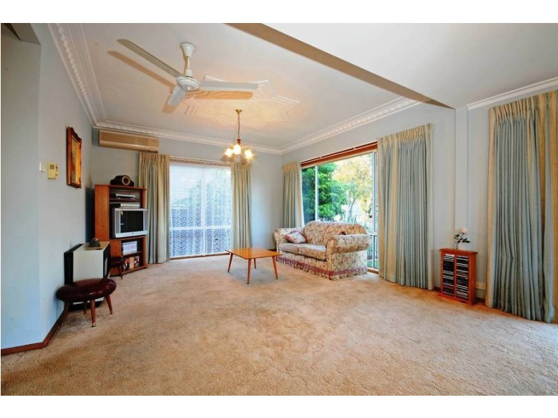 34 Mernda Pde, Belmont VIC 3216