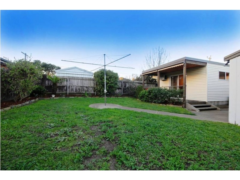 34 Mernda Pde, Belmont VIC 3216