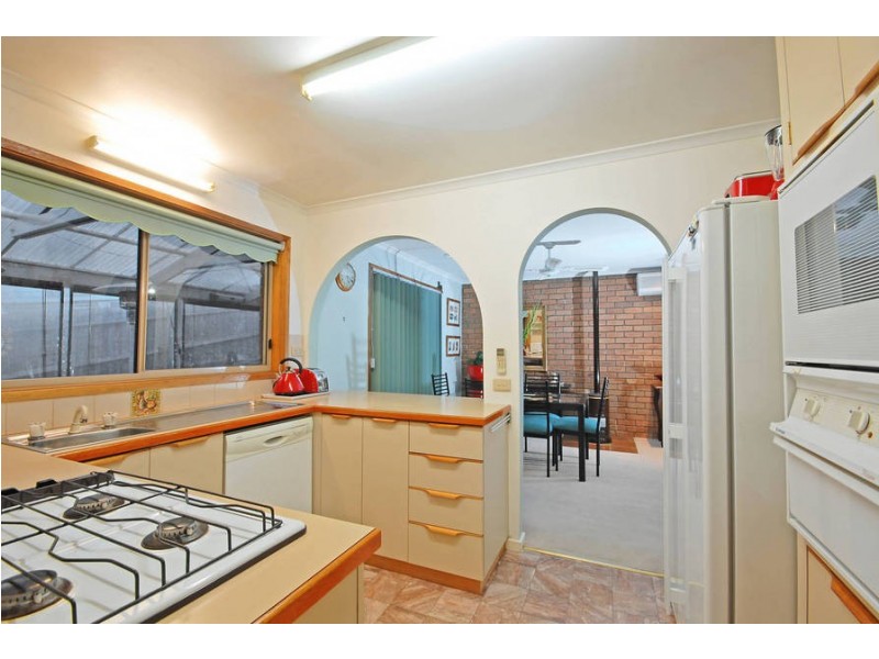 36 Waurnvale Drive, Belmont VIC 3216