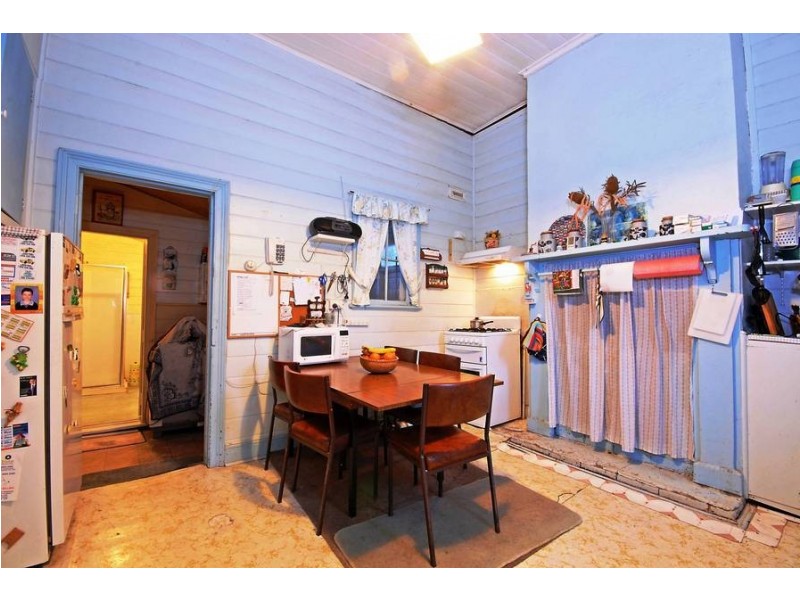 15 Fairview Avenue, Newtown VIC 3220