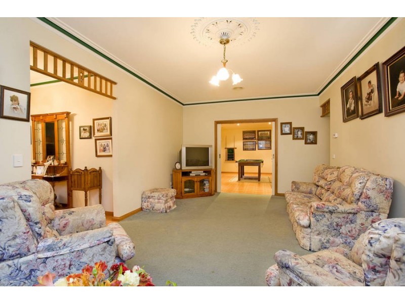 11 Keith Place, Hamlyn Heights VIC 3215