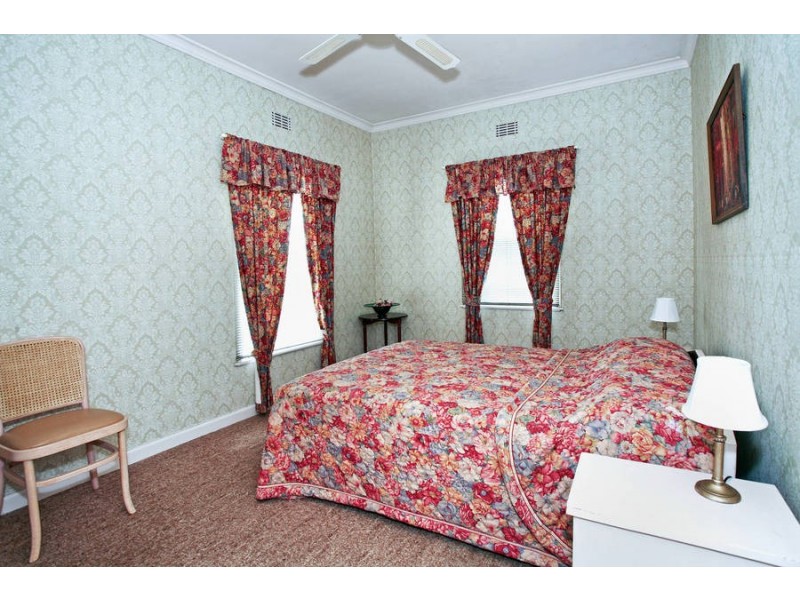 11 Lomond Terrace, East Geelong VIC 3219