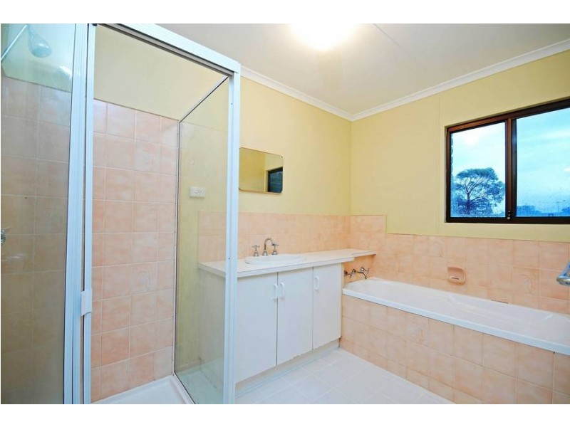 34 Orbit Drive, Whittington VIC 3219