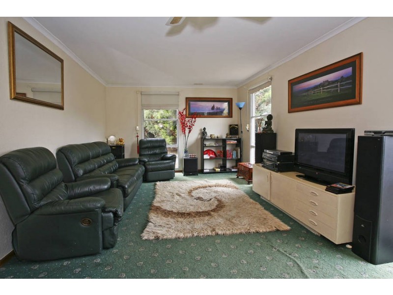 3 Schmitt Court, Whittington VIC 3219