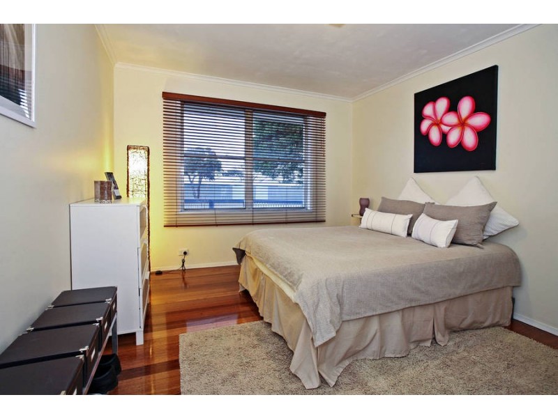 129 St Albans Road, East Geelong VIC 3219