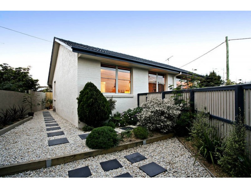 129 St Albans Road, East Geelong VIC 3219