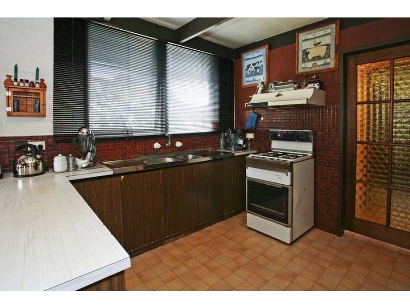 20 Fryers Road, Highton VIC 3216