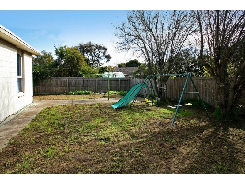 20 Fryers Road, Highton VIC 3216
