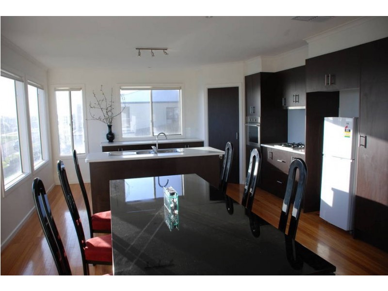 55 Leigh Road, Highton VIC 3216