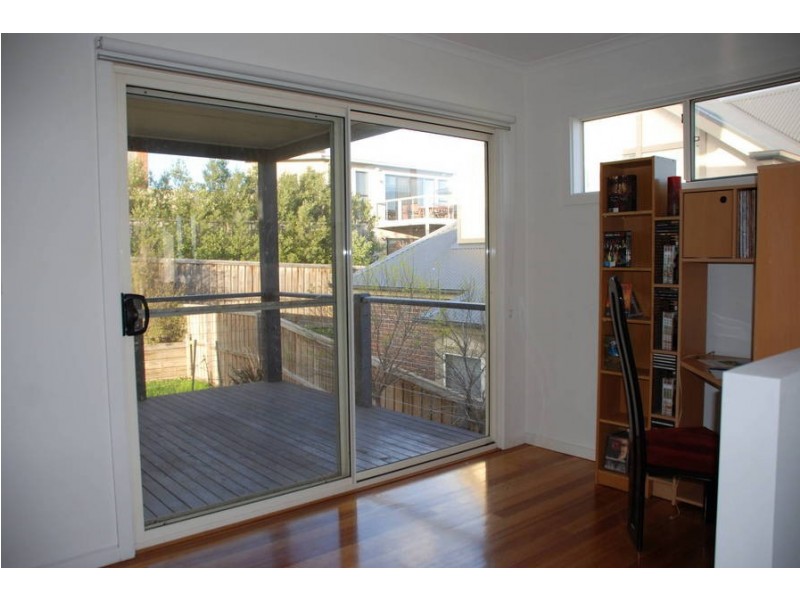 55 Leigh Road, Highton VIC 3216