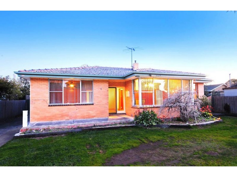 5 Birnam Court, Belmont VIC 3216