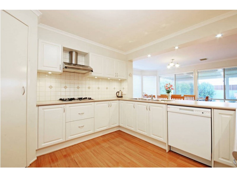 8 Mackie Close, Hamlyn Heights VIC 3215