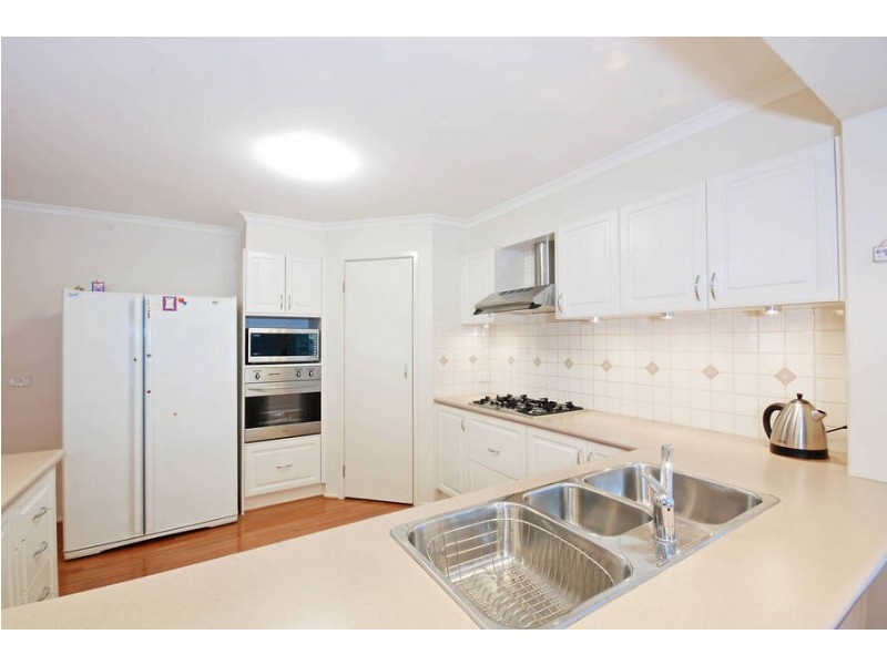 8 Mackie Close, Hamlyn Heights VIC 3215