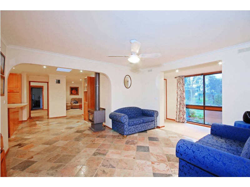 25 Chipperfield Drive, Moolap VIC 3221