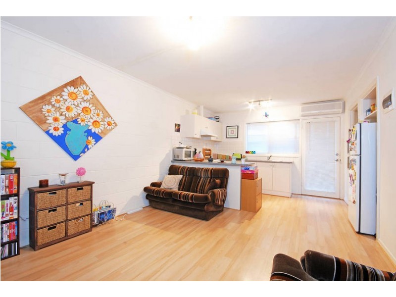 4/16 Stafford Street, Herne Hill VIC 3218