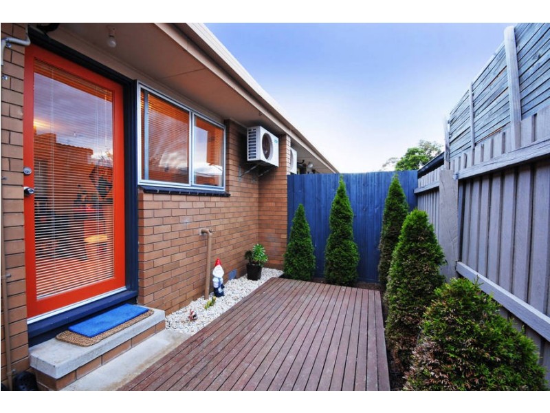 4/16 Stafford Street, Herne Hill VIC 3218