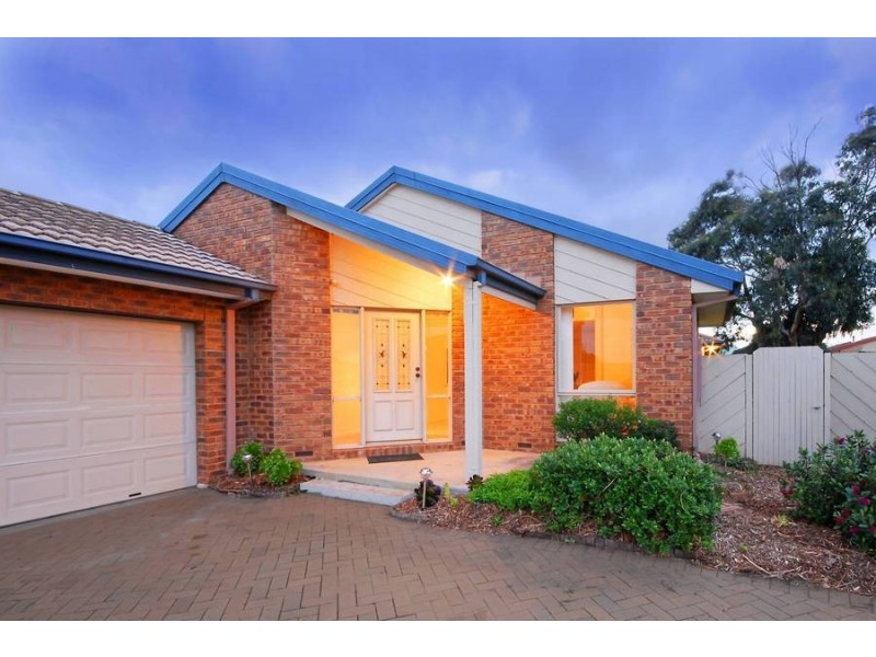12 Dorr Crt, Belmont VIC 3216