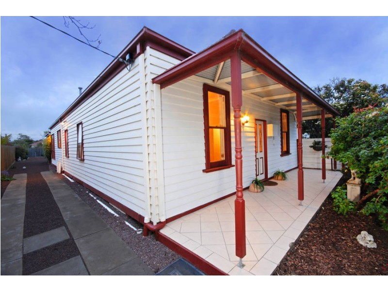 20 West Fyans St, Newtown VIC 3220