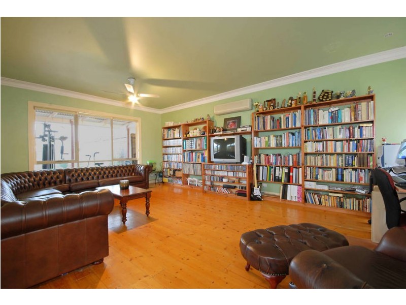 20 West Fyans St, Newtown VIC 3220