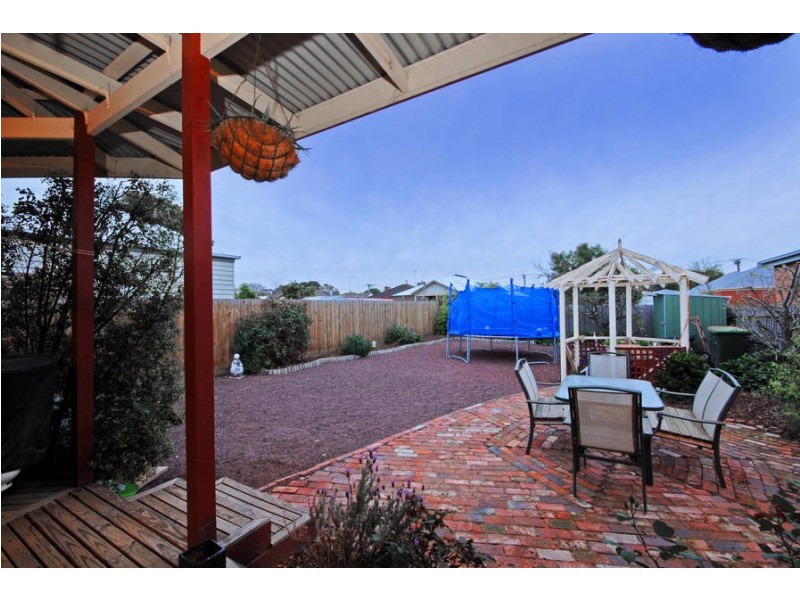 20 West Fyans St, Newtown VIC 3220