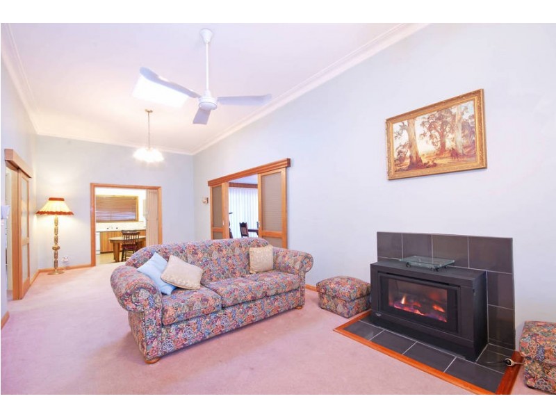 20 St Albans Road, East Geelong VIC 3219