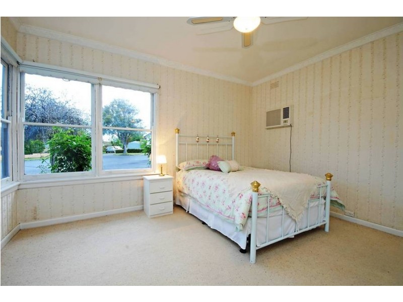 3 Charlotte Avenue, Newcomb VIC 3219