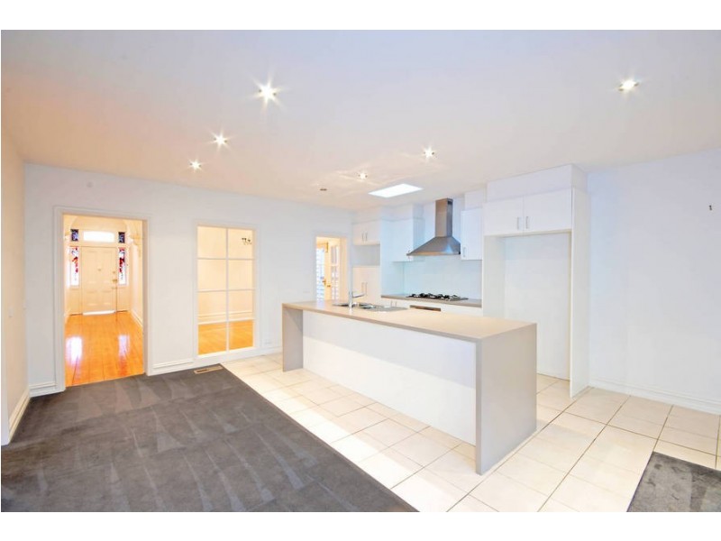 84 Noble Street, Newtown VIC 3220