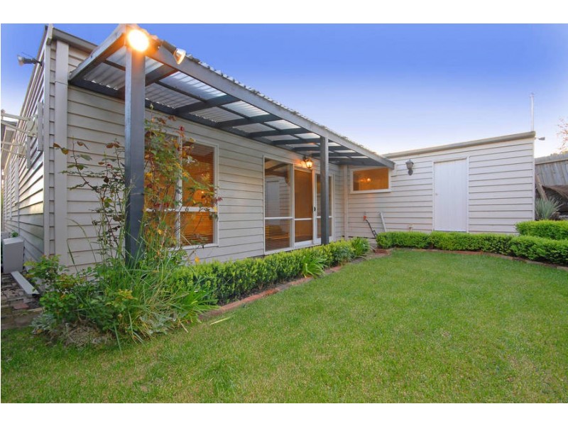 84 Noble Street, Newtown VIC 3220