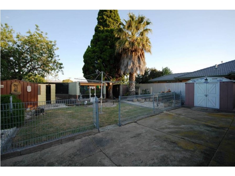 30 Eagle Parade, Norlane VIC 3214