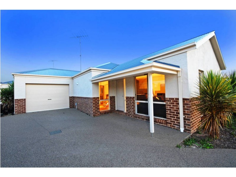 1/6 Newbank Court, Leopold VIC 3224