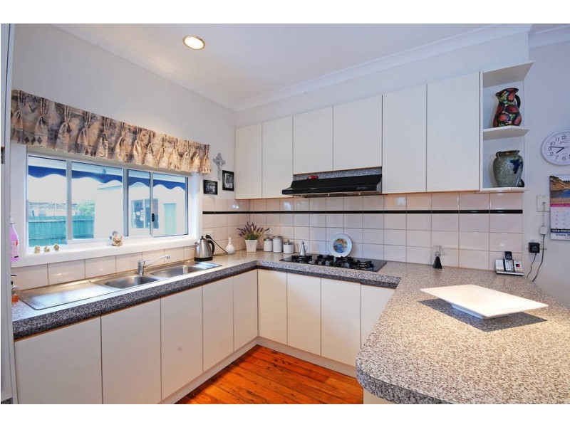 104 Ballarat Road, Hamlyn Heights VIC 3215