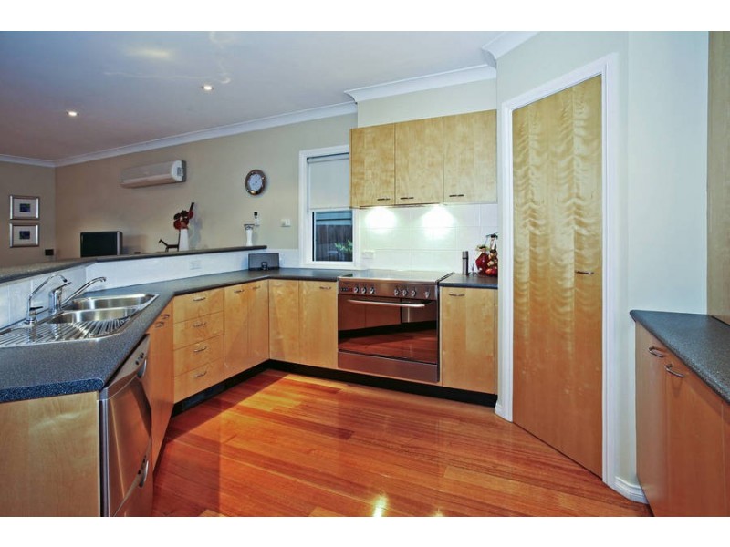 26 Clarke Street, Newtown VIC 3220