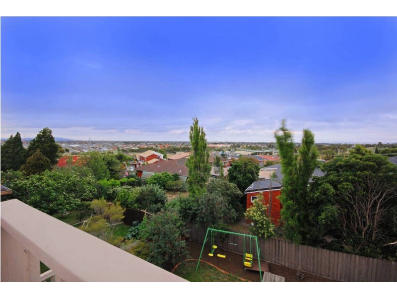 32 Darcy Crescent, Bell Post Hill VIC 3215